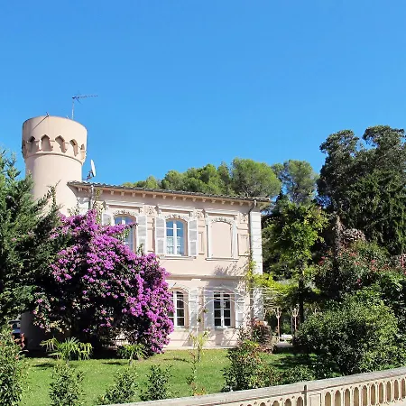 Ferienhaus Mit Pool 110s *